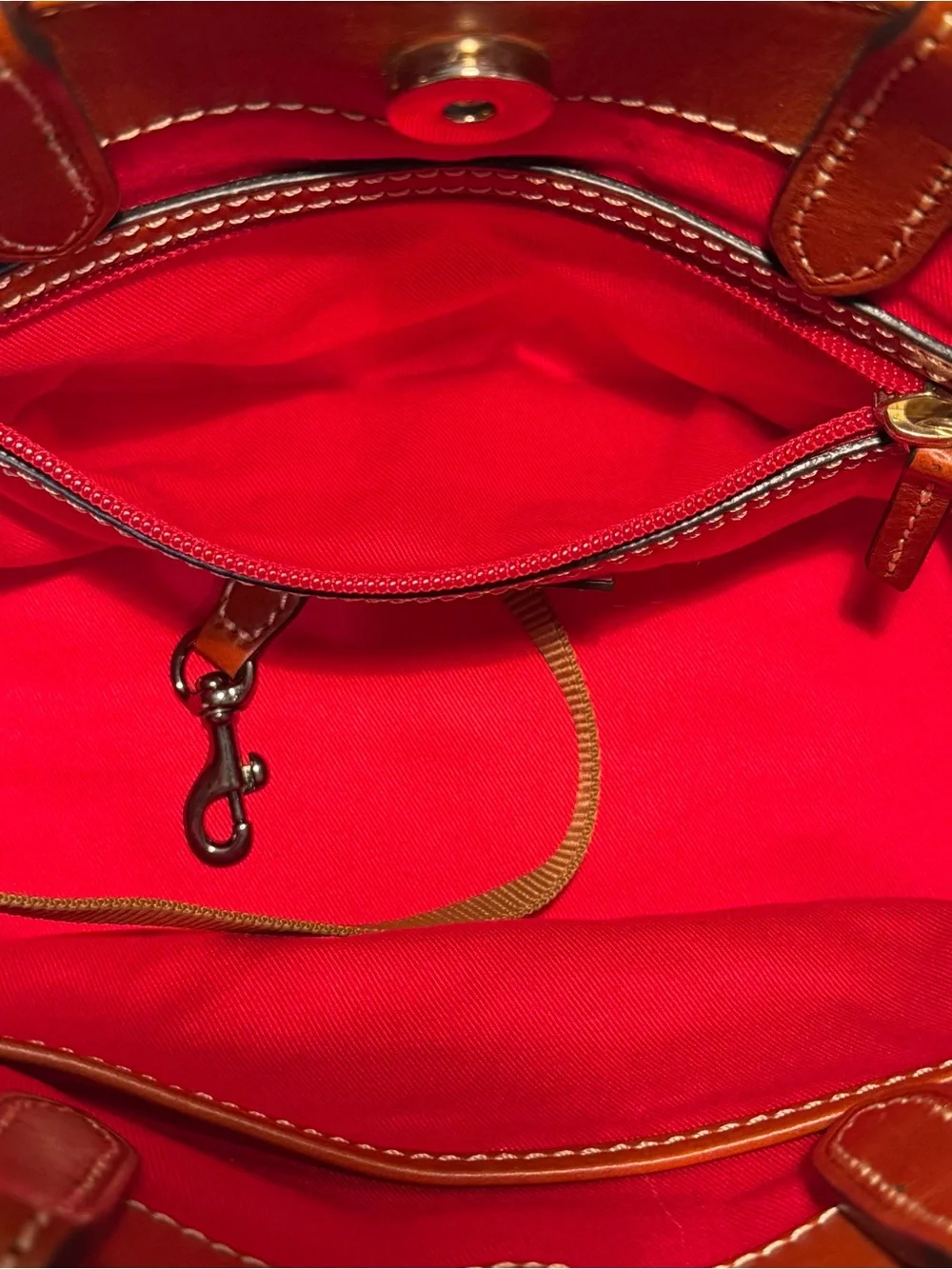 Dooney & Bourke nwot never